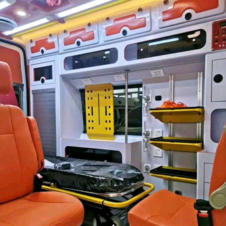 黔西长途救护车护送病人租赁价格